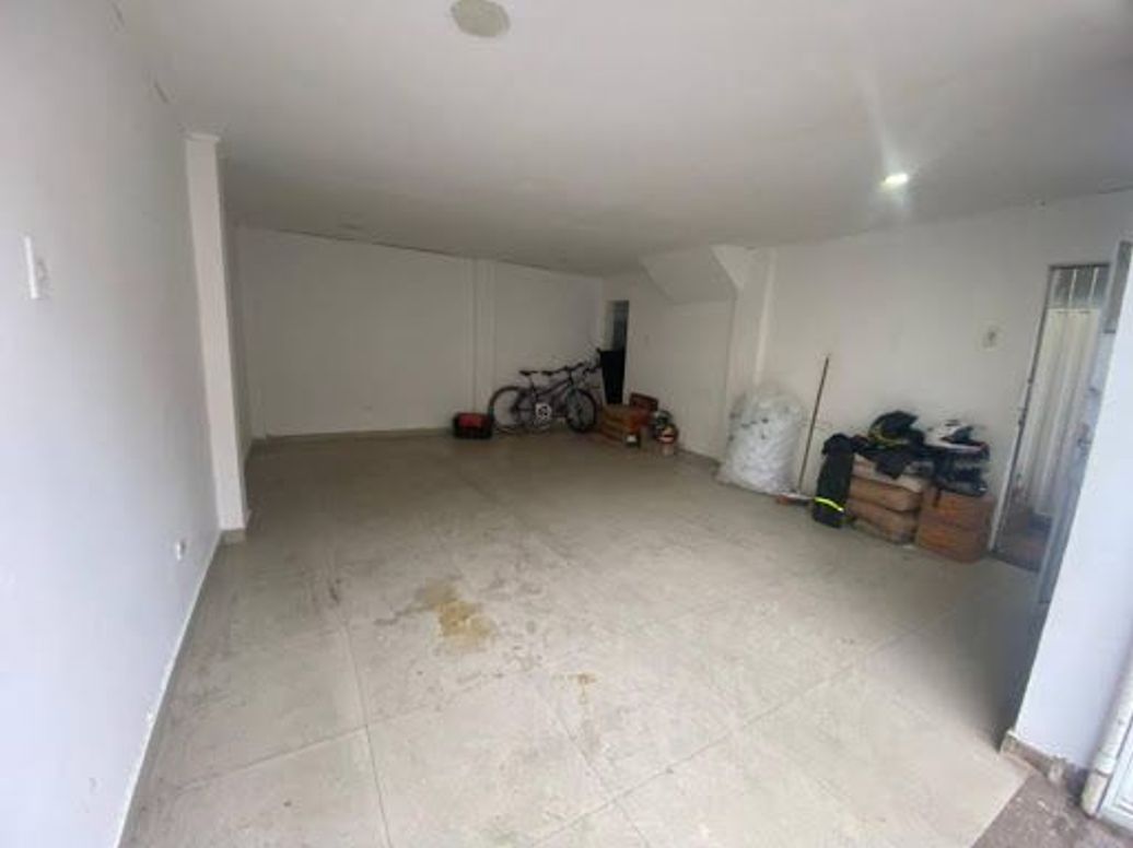 Casa de 7 alcobas en venta en Patio Bonito 1, Bogotá, 210 m² · foto 3 de 20