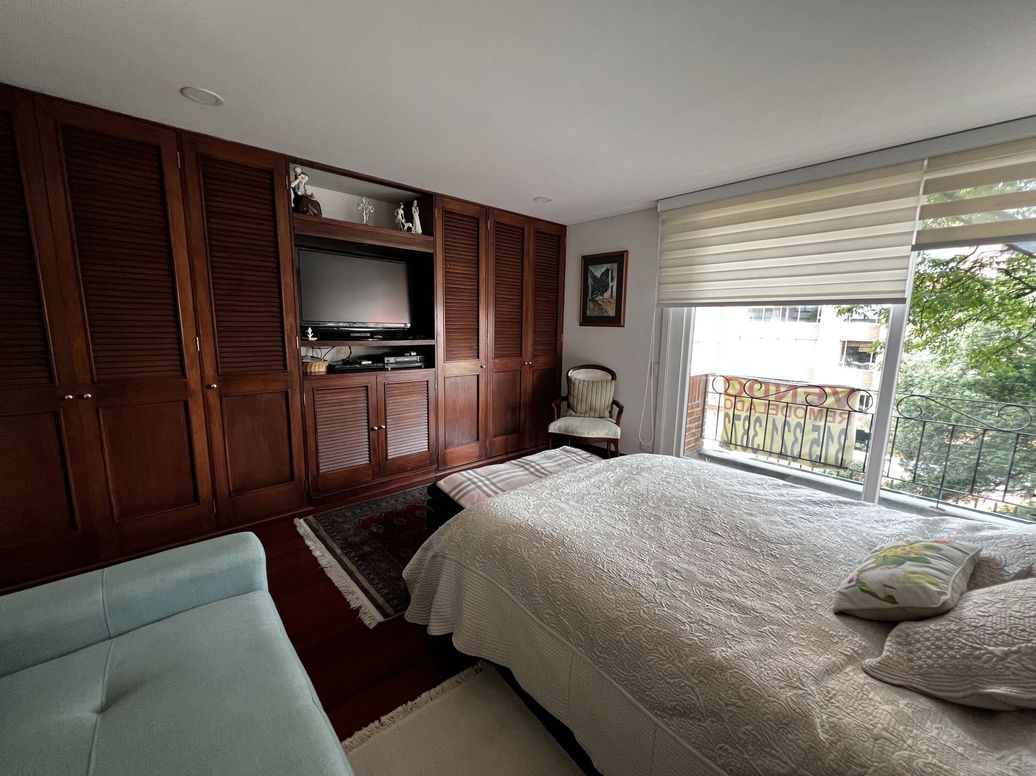 Apartamento en venta en Los Rosales, Bogotá · foto 7 de 11