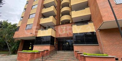 ¡Tu nuevo hogar te espera en El Limonar! Se vende hermoso apartamento, ubicado en un sector residencial, tranquilo y de alta valorización. Cuenta con dos habitaciones, siendo la principal con baño privado, y cuarto de servicio con baño. Además, dispone de un amplio balcón que ofrece una espectacular vista a la zona verde del exterior del edificio. También cuenta con parqueadero en sótano y ascensor para mayor comodidad.

Disfruta de un espacio moderno, bien iluminado y con excelente distribución, ideal para quienes buscan confort y una ubicación privilegiada. Contáctanos para más información o para agendar tu visita.