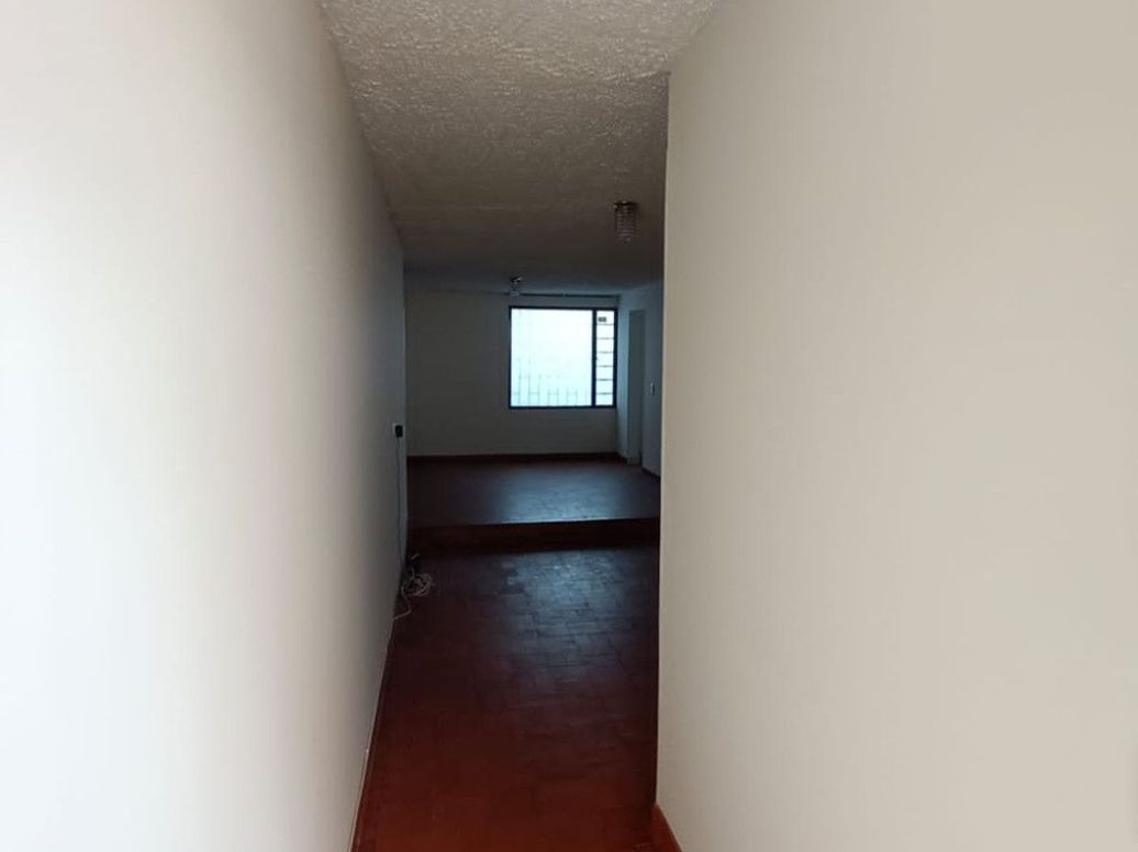 Casa de 5 alcobas en venta en Estrella Del Norte, Bogotá, 242 m² · foto 17 de 20