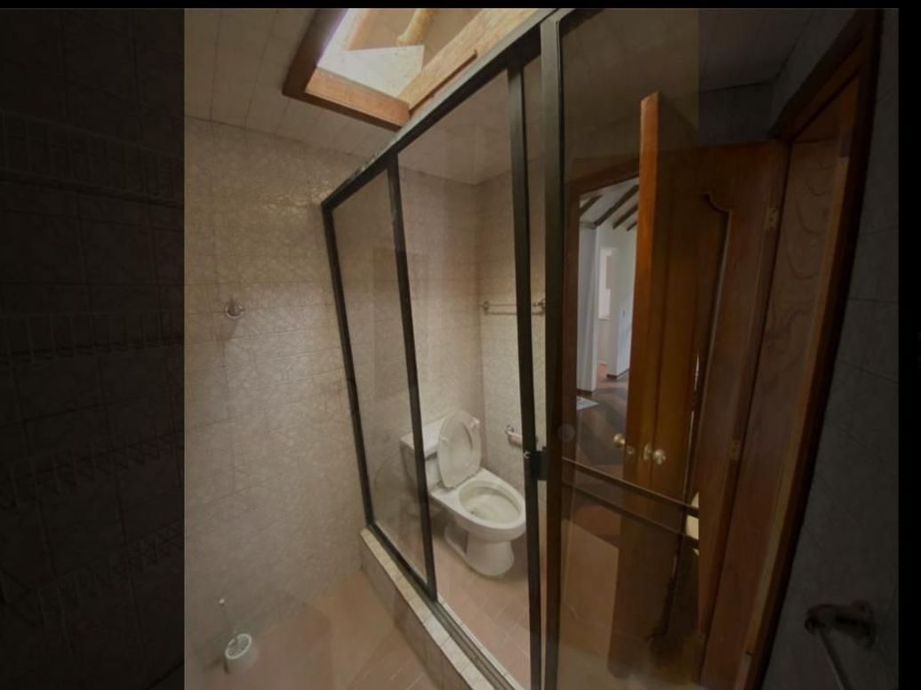 Casa de 5 alcobas en venta en Estrella Del Norte, Bogotá, 242 m² · foto 15 de 20