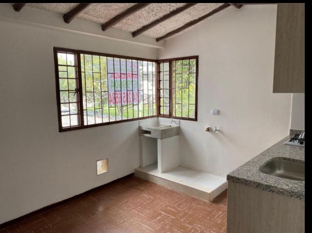 Casa de 5 alcobas en venta en Estrella Del Norte, Bogotá, 242 m² · foto 12 de 20
