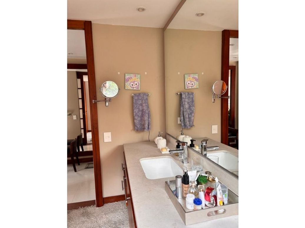 Apartamento de 2 alcobas en venta en Rosales Bajo, Bogotá, 240 m² · foto 14 de 15