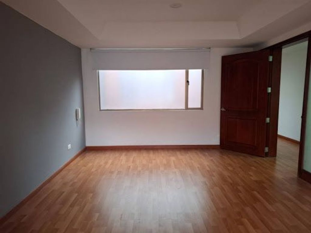 Apartamento de 3 alcobas en venta en Bella Suiza, Bogotá, 169 m² · foto 9 de 20