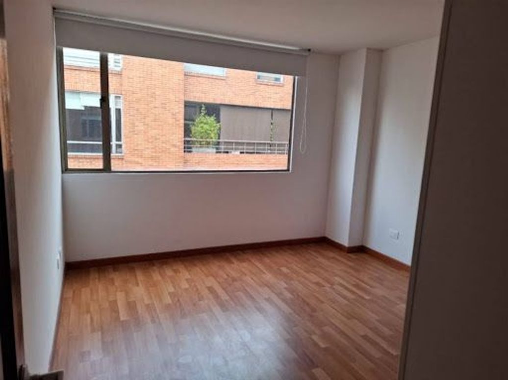 Apartamento de 3 alcobas en venta en Bella Suiza, Bogotá, 169 m² · foto 6 de 20