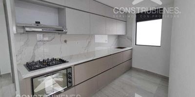 ¡Tu nuevo hogar te espera!Este hermoso apartamento se destaca por sus amplios espacios y acabados modernos, ideal para quienes buscan comodidad, estilo y una ubicación privilegiada. Situado estratégicamente en Aves María, cuenta con excelentes vías de acceso y está rodeado de todo lo que necesitas: iglesias, colegios, restaurantes y supermercados, todo a pocos minutos.Perfecto para disfrutar en familia, el apartamento cuenta con:2 acogedoras alcobas2 baños cabinados2 closets ampliosSala comedor iluminadaCocina integral funcionalZona de ropas independienteGran ventanal con excelente entrada de luz naturalParqueadero privadoCuarto útil para almacenamiento adicionalUn espacio que combina funcionalidad y confort, pensado para hacer de cada día una experiencia agradable.?? Si te interesa, no dudes en escribirnos para más información. ¡Será un gusto ayudarte a encontrar tu nuevo hogar!