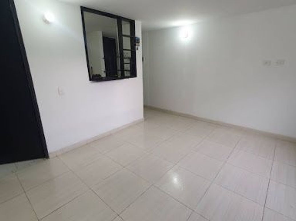 Apartamento de 2 alcobas en venta en Villa Alemania, Bogotá, 43 m² · foto 2 de 12
