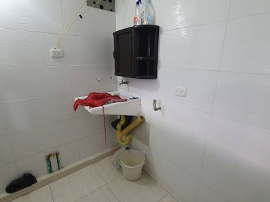 Apartamento de 2 alcobas en venta en Villa Alemania, Bogotá, 43 m² · foto 4 de 12
