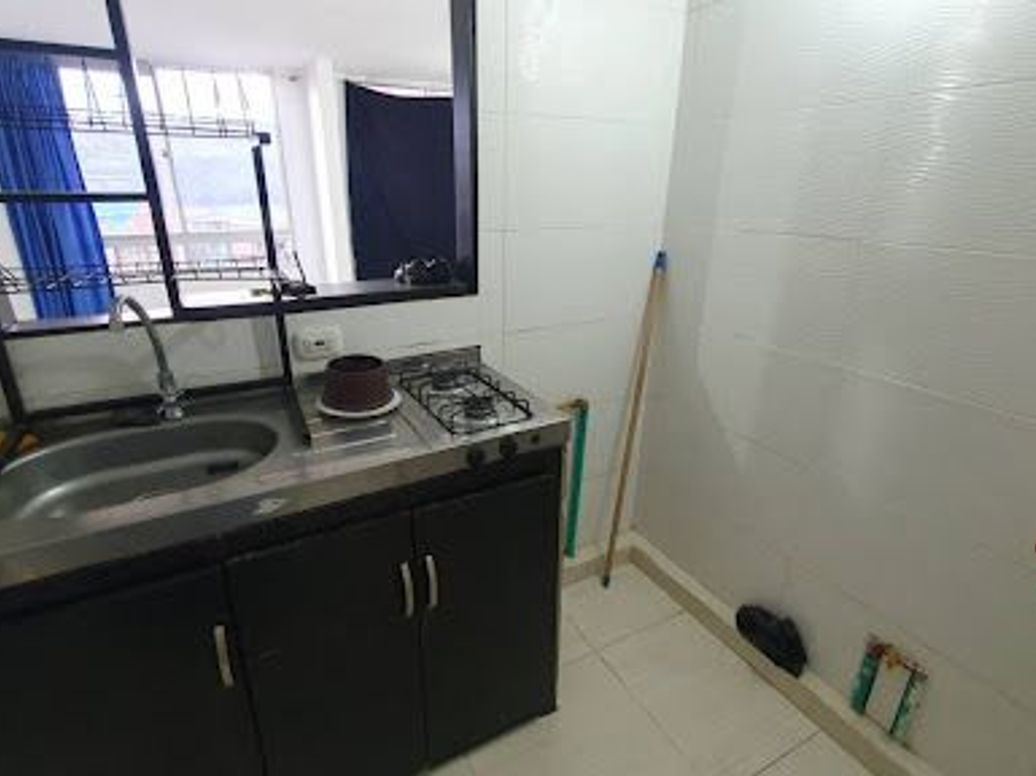 Apartamento de 2 alcobas en venta en Villa Alemania, Bogotá, 43 m² · foto 3 de 12