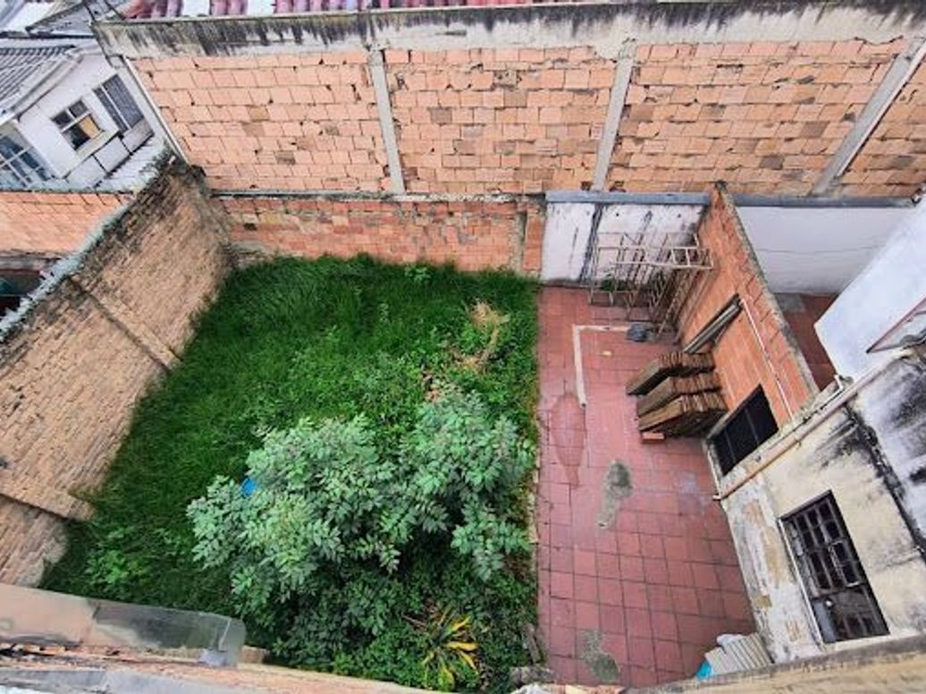 Casa de 5 alcobas en venta en Ciudad Jardín Sur, Bogotá, 403 m² · foto 8 de 20