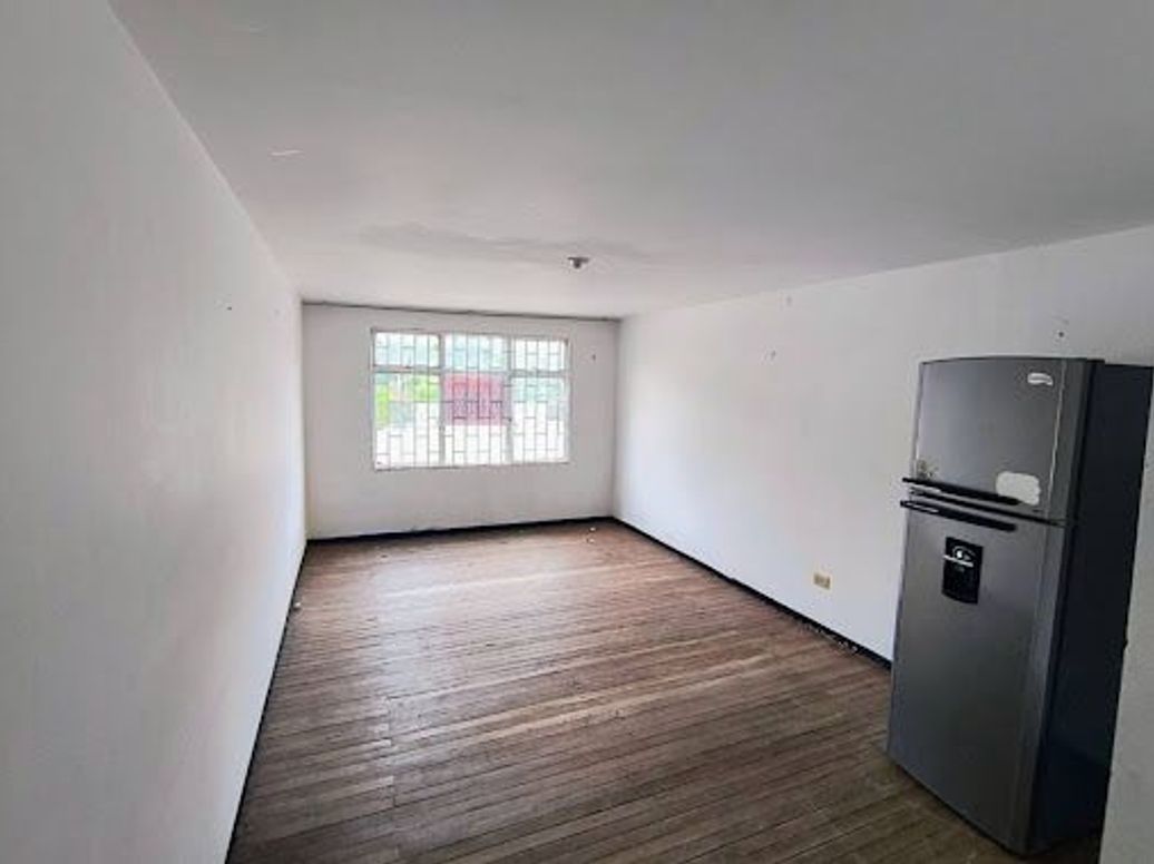 Casa de 5 alcobas en venta en Ciudad Jardín Sur, Bogotá, 403 m² · foto 10 de 20