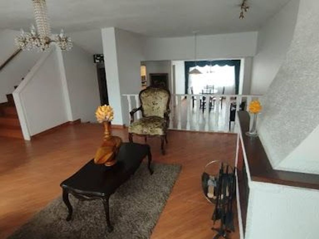Casa de 3 alcobas en venta en Niza, Bogotá, 270 m² · foto 4 de 20