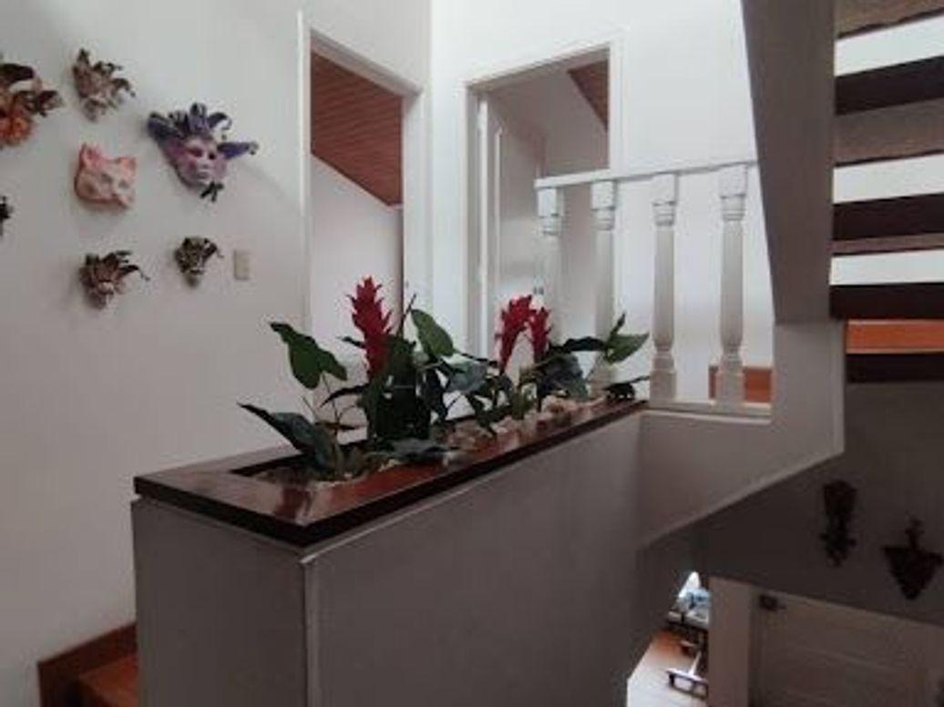 Casa de 3 alcobas en venta en Niza, Bogotá, 270 m² · foto 9 de 20