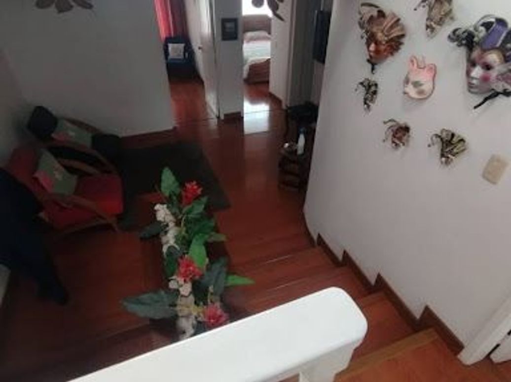 Casa de 3 alcobas en venta en Niza, Bogotá, 270 m² · foto 8 de 20