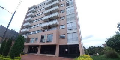 Apartamento en venta en el Edifico Hábitat del Vergel, cerca de la Avenida Ambala, Colegio San Bonifacio, Plazoleta de comidas del Vergel, Estación de servicio, cómodas vías de acceso. El inmueble se encuentra distribuido: Sala comedor con balcón, dos habitaciones con closet, la principal con baño, cocina integral, baño social, patio de ropas, parqueadero cubierto. El Edificio cuenta con: Piscina para adultos y niños, salón social, terraza, ascensor, vigilancia las 24 horas. El valor de la administración $435.000.