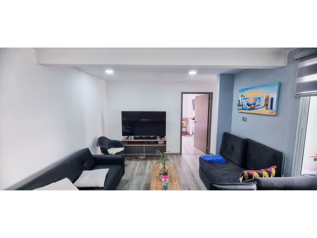 Casa de 6 alcobas en venta en San Fernando Occidental, Bogotá, 365 m² · foto 5 de 14