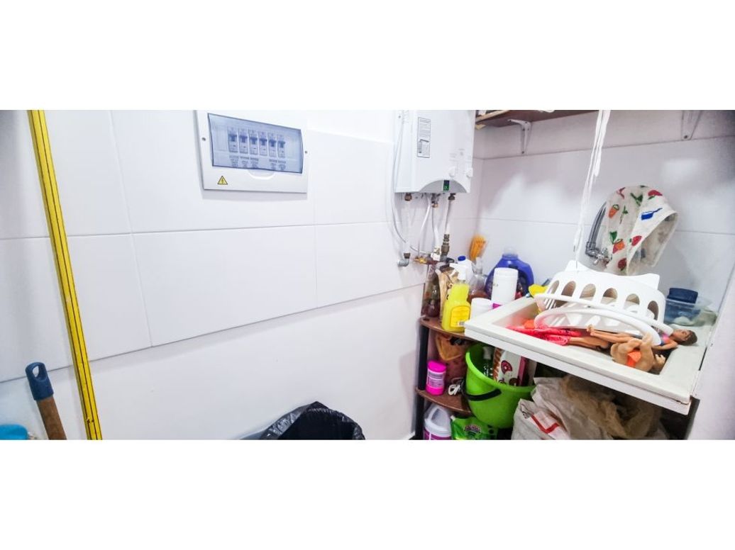 Apartamento de 4 alcobas en venta en Britalia, Bogotá, 92 m² · foto 8 de 19