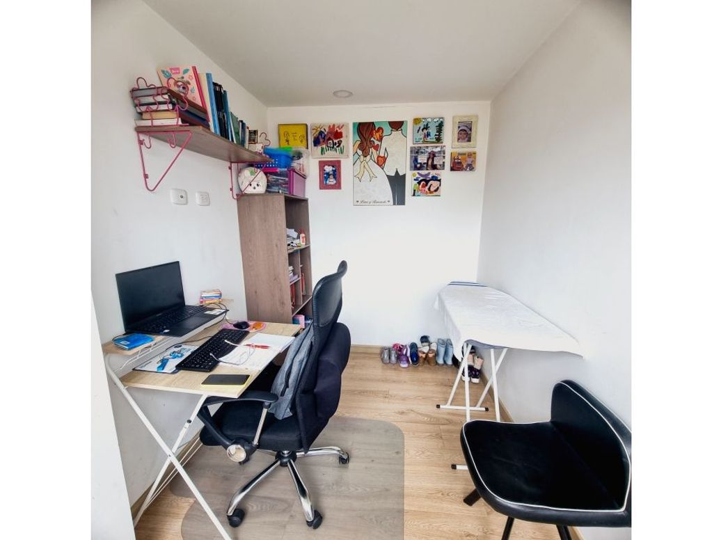 Apartamento de 4 alcobas en venta en Britalia, Bogotá, 92 m² · foto 17 de 19