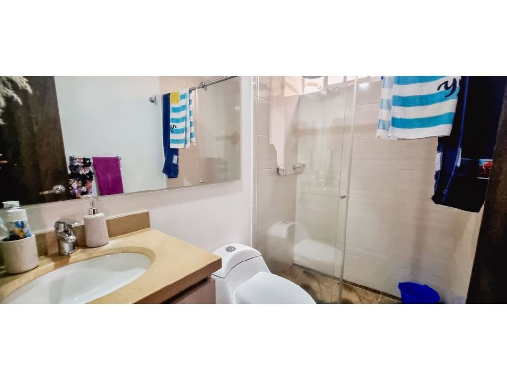 Apartamento de 4 alcobas en venta en Britalia, Bogotá, 92 m² · foto 14 de 19