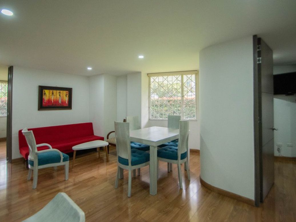 Apartamento de 2 alcobas en venta en Santa Barbara Central, Bogotá, 70 m² · foto 5 de 18
