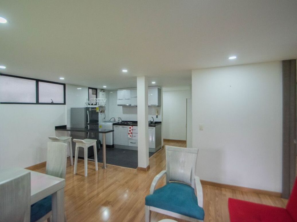 Apartamento de 2 alcobas en venta en Santa Barbara Central, Bogotá, 70 m² · foto 16 de 18