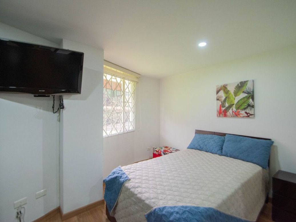 Apartamento de 2 alcobas en venta en Santa Barbara Central, Bogotá, 70 m² · foto 12 de 18