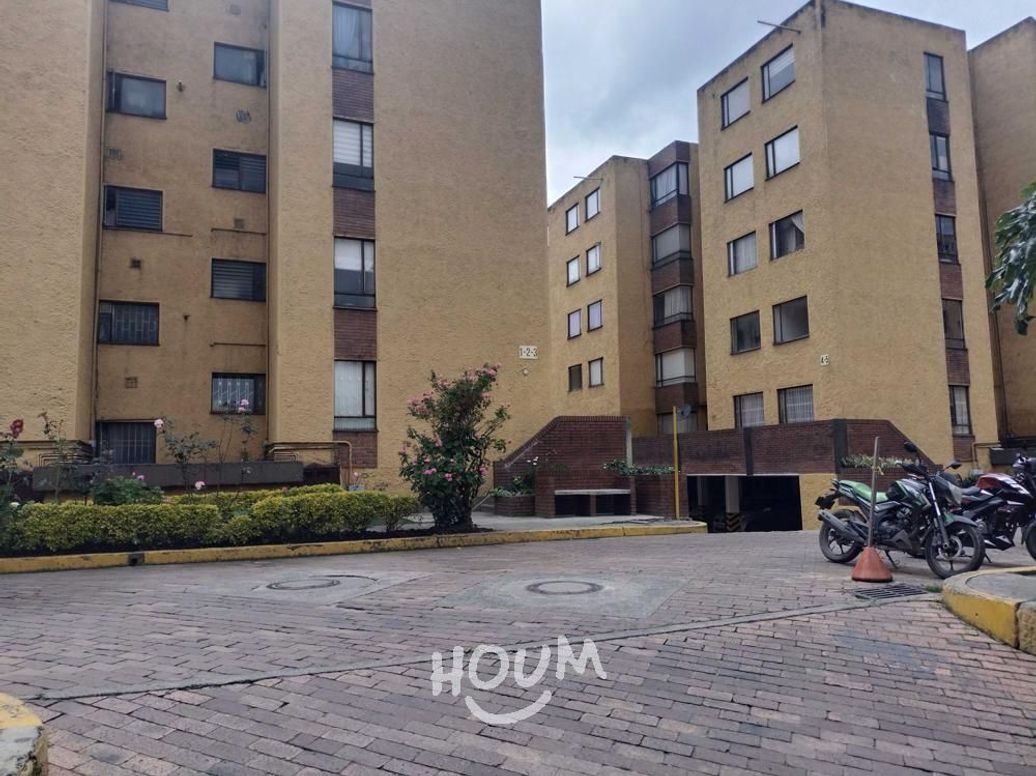 Apartamento de 3 alcobas en venta en Prado Veraniego Sur, Bogotá, 55 m² · foto 2 de 18