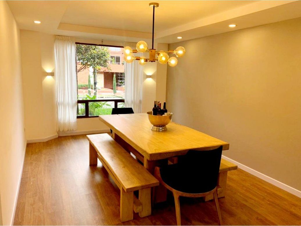 Apartamento de 3 alcobas en venta en Chicó Navarra, Bogotá, 158 m² · foto 4 de 14