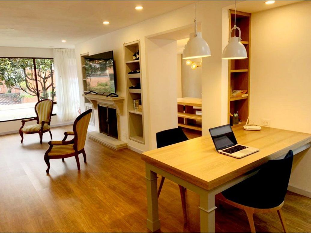 Apartamento de 3 alcobas en venta en Chicó Navarra, Bogotá, 158 m² · foto 2 de 14