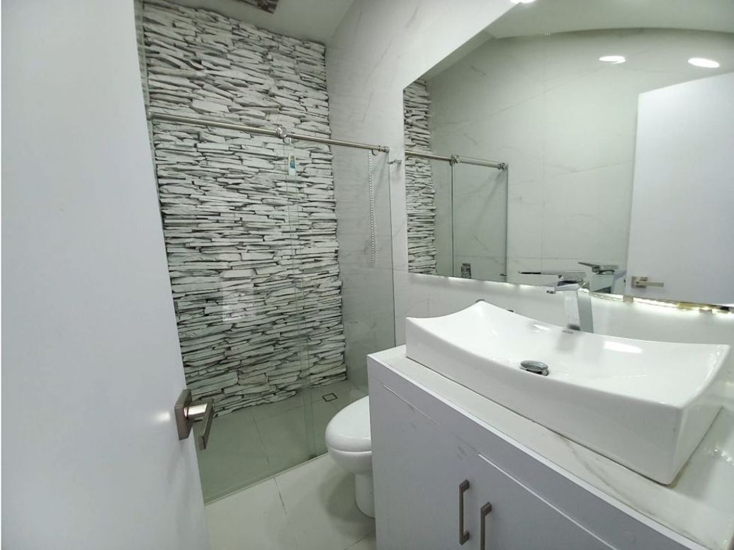 Apartamento de 5 alcobas en venta en Chico, Bogotá, 808 m² · foto 8 de 20