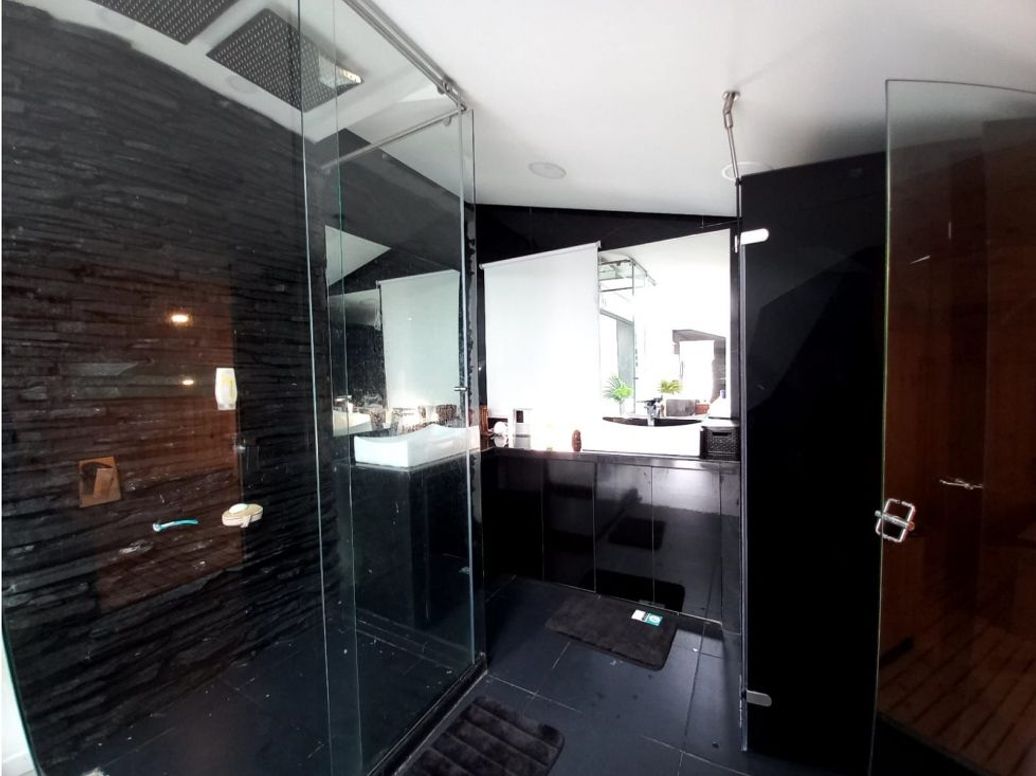 Apartamento de 5 alcobas en venta en Chico, Bogotá, 808 m² · foto 14 de 20