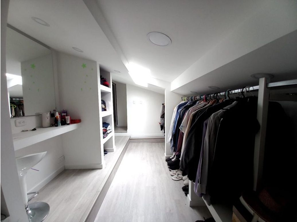 Apartamento de 5 alcobas en venta en Chico, Bogotá, 808 m² · foto 12 de 20