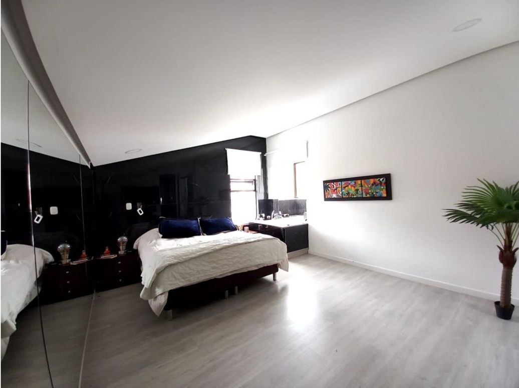 Apartamento de 5 alcobas en venta en Chico, Bogotá, 808 m² · foto 17 de 20