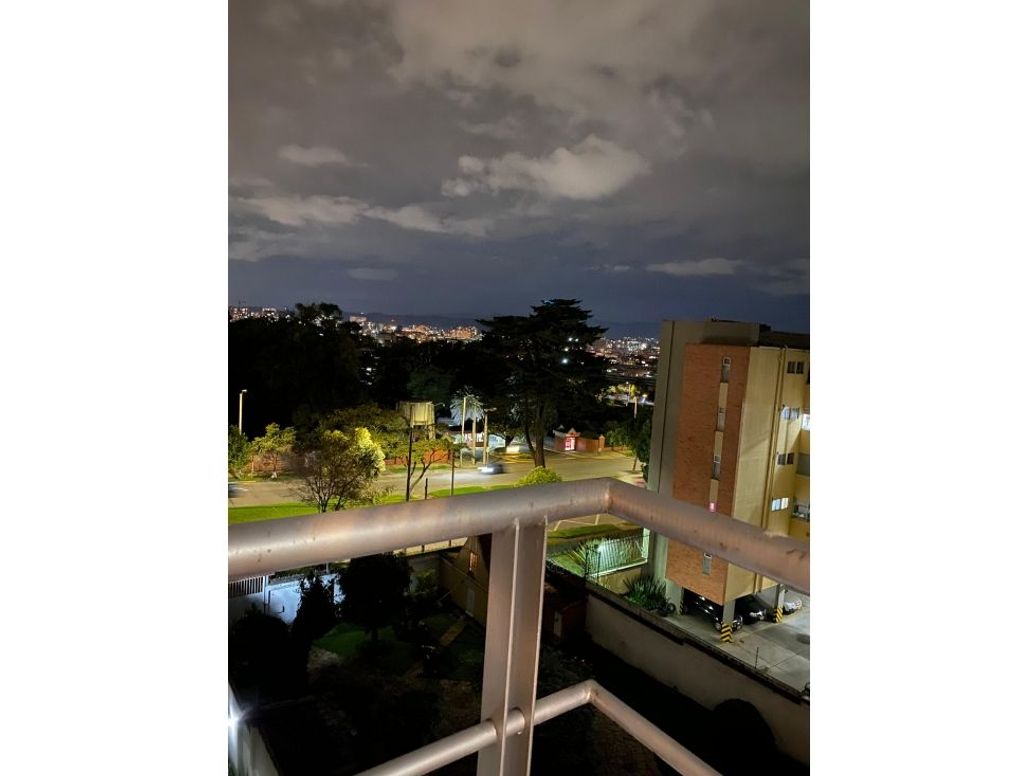 Apartamento de 3 alcobas en venta en El Redil, Bogotá, 62 m² · foto 5 de 15