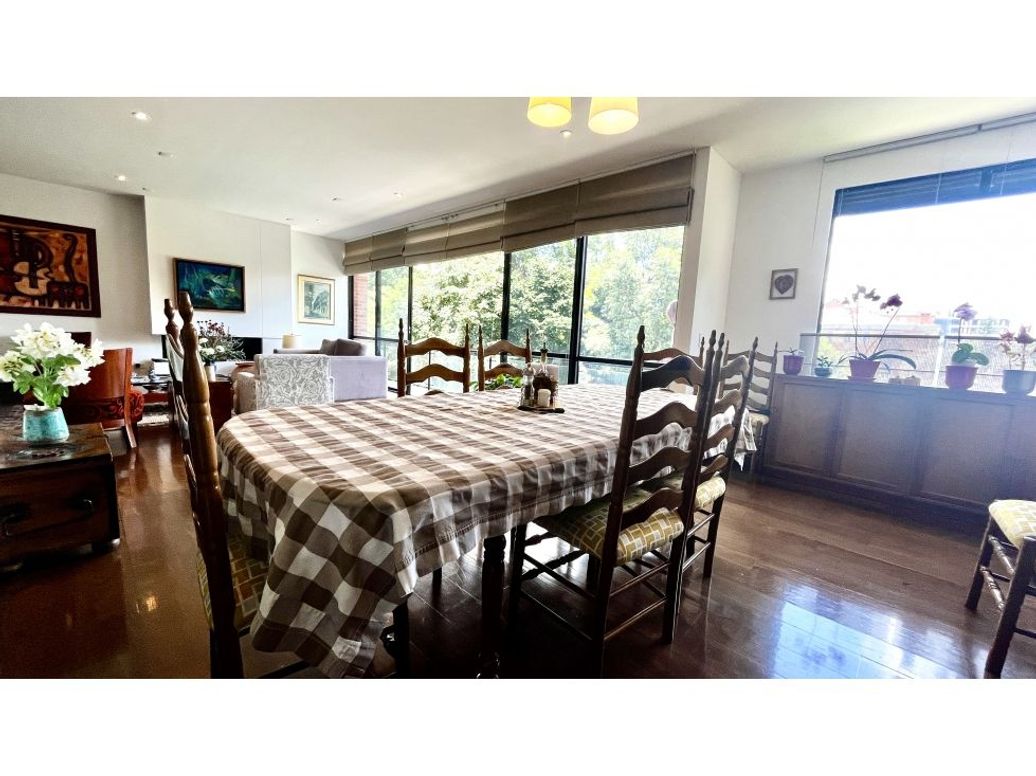 Apartamento de 3 alcobas en venta en La Calleja, Bogotá, 264 m² · foto 3 de 17