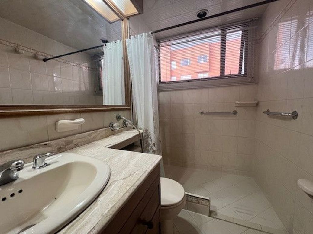 Apartamento de 3 alcobas en venta en Santa Bibiana, Bogotá, 223 m² · foto 16 de 20