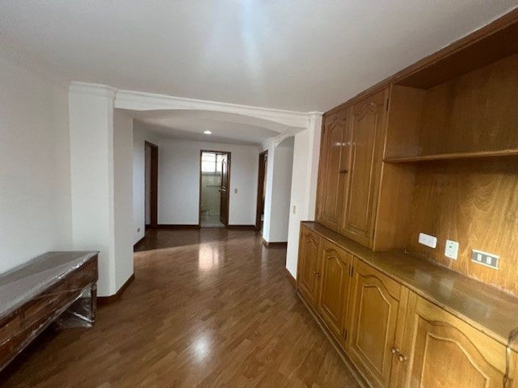 Apartamento de 3 alcobas en venta en Santa Bibiana, Bogotá, 223 m² · foto 15 de 20