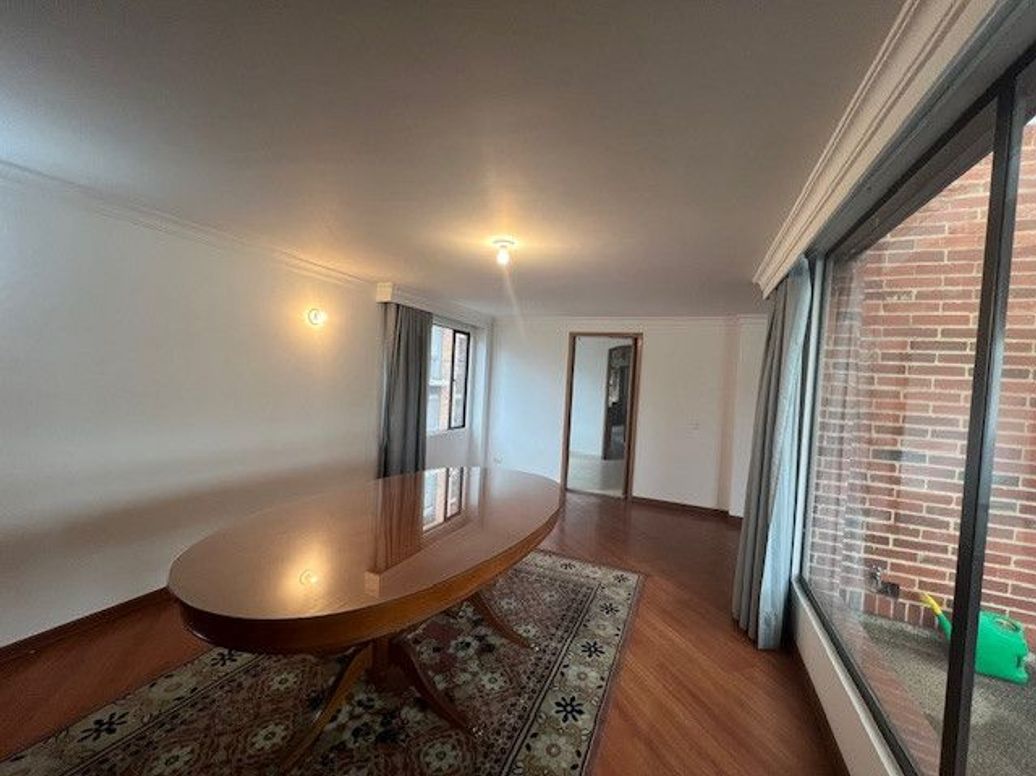 Apartamento de 3 alcobas en venta en Santa Bibiana, Bogotá, 223 m² · foto 3 de 20