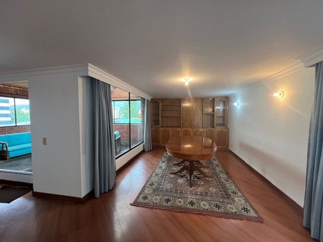 Apartamento de 3 alcobas en venta en Santa Bibiana, Bogotá, 223 m² · foto 4 de 20