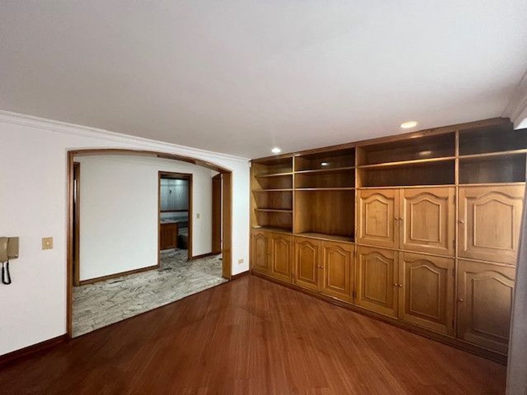 Apartamento de 3 alcobas en venta en Santa Bibiana, Bogotá, 223 m² · foto 7 de 20