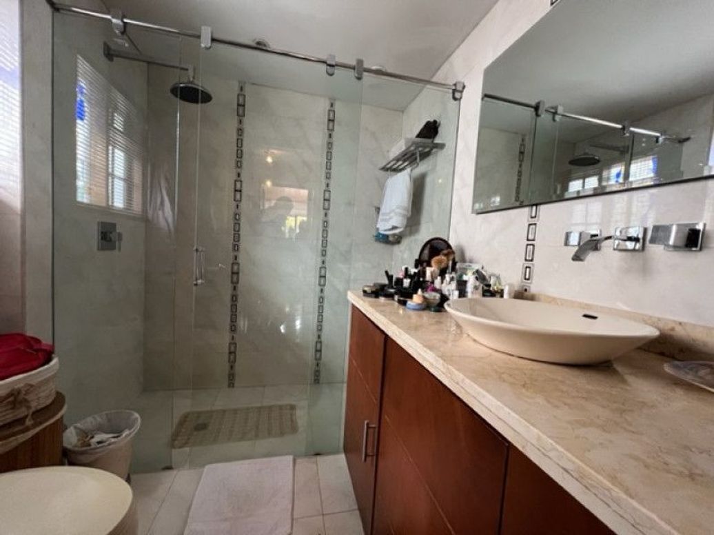 Casa de 3 alcobas en venta en Santa Barbara Occidental, Bogotá, 362 m² · foto 20 de 20