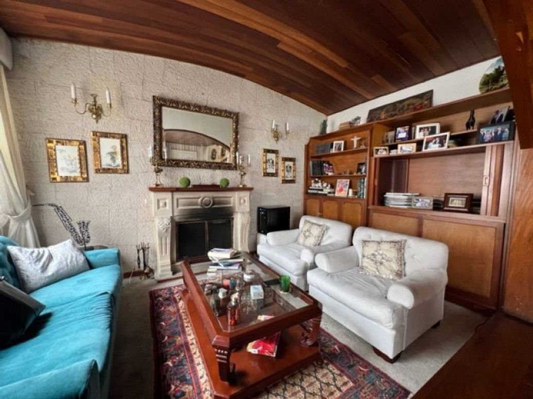Casa de 3 alcobas en venta en Santa Barbara Occidental, Bogotá, 362 m² · foto 6 de 20