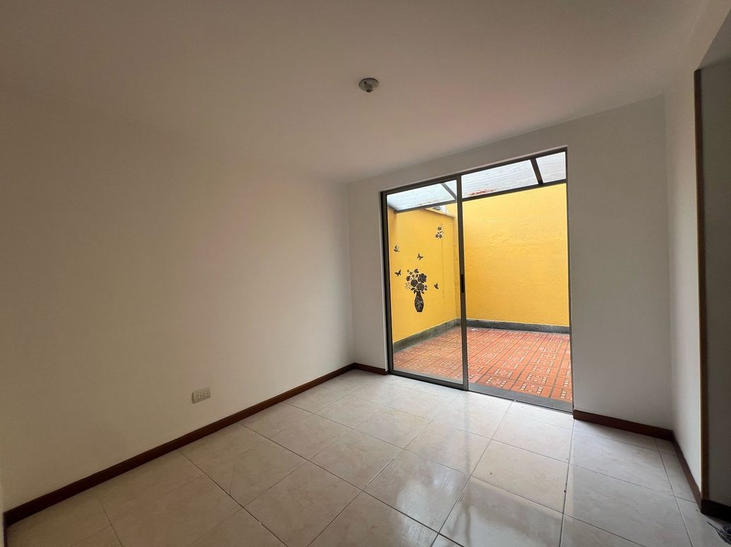 Casa en Arriendo en Las Antillas, Comuna 7, Envigado en Las Antillas