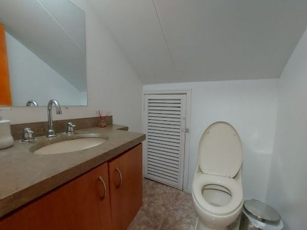 Casa de 3 alcobas en venta en El Rincón De Modelia, Bogotá, 270 m² · foto 12 de 20