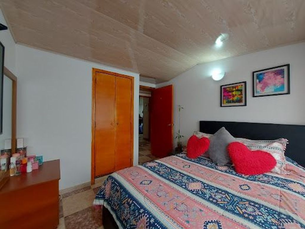 Casa de 3 alcobas en venta en El Rincón De Modelia, Bogotá, 270 m² · foto 15 de 20