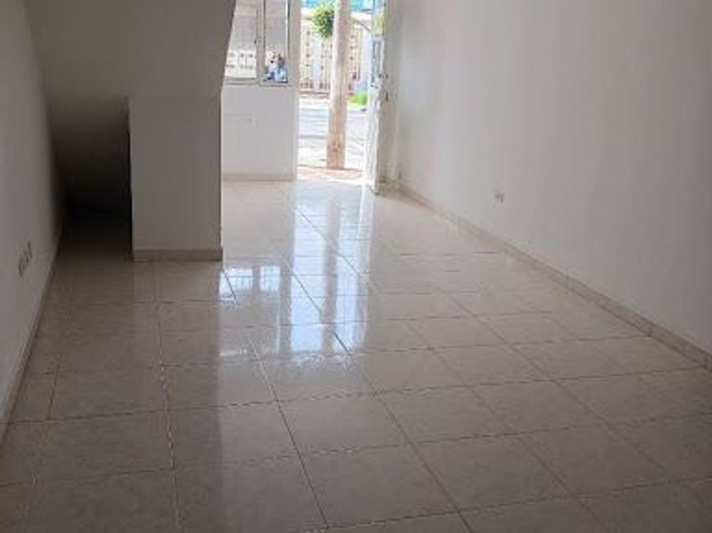 Casa de 9 alcobas en venta en Ciudad Montes, Bogotá, 300 m² · foto 4 de 20