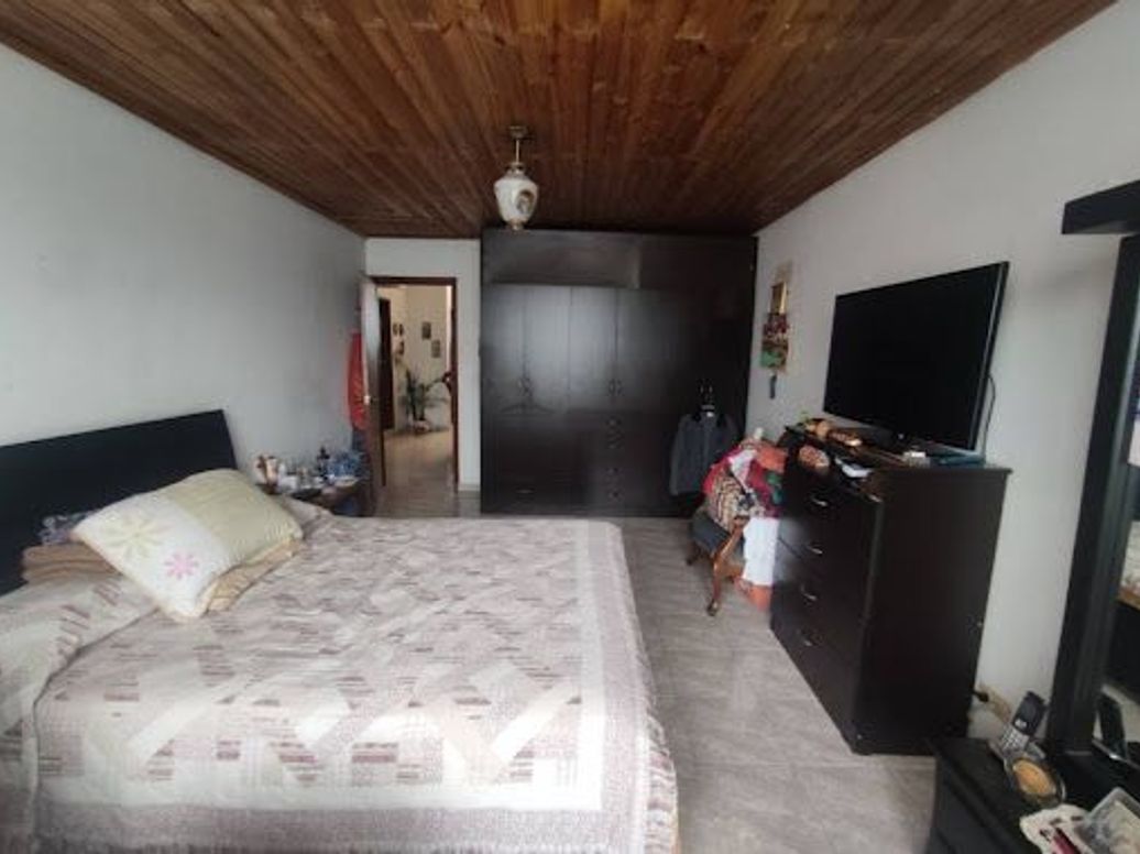 Casa de 9 alcobas en venta en Ciudad Montes, Bogotá, 300 m² · foto 15 de 20