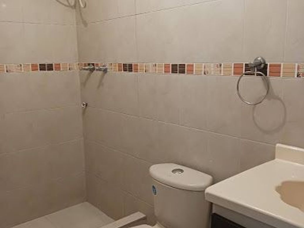 Casa de 9 alcobas en venta en Ciudad Montes, Bogotá, 300 m² · foto 19 de 20