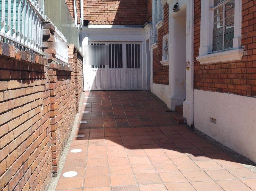 Casa en venta en Quinta Camacho, Bogotá · foto 4 de 15