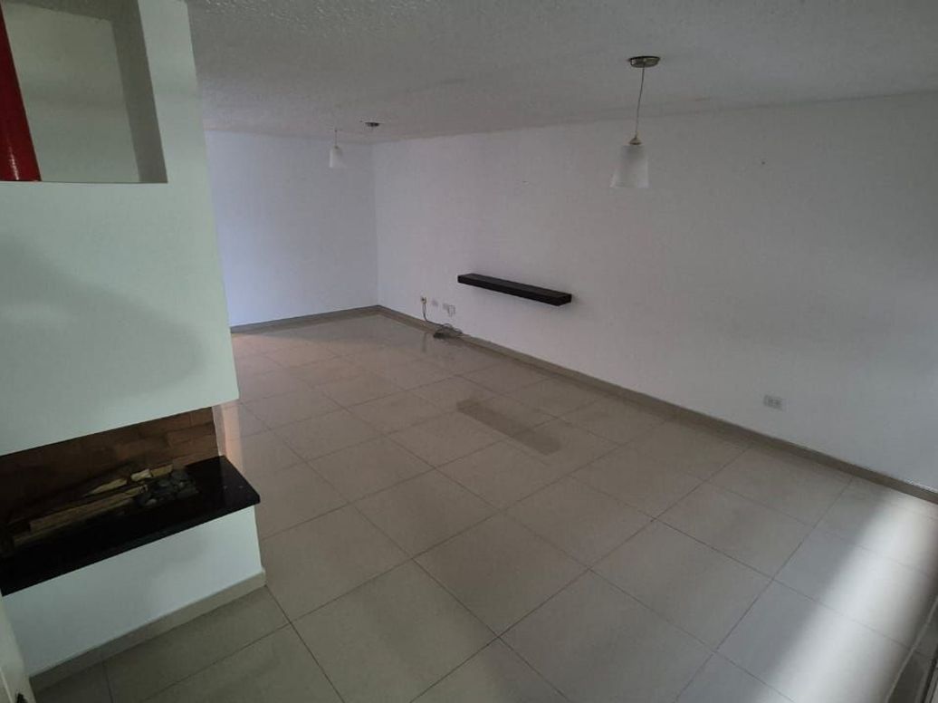 Apartamento en arriendo en La Porciuncula, Bogotá · foto 8 de 10